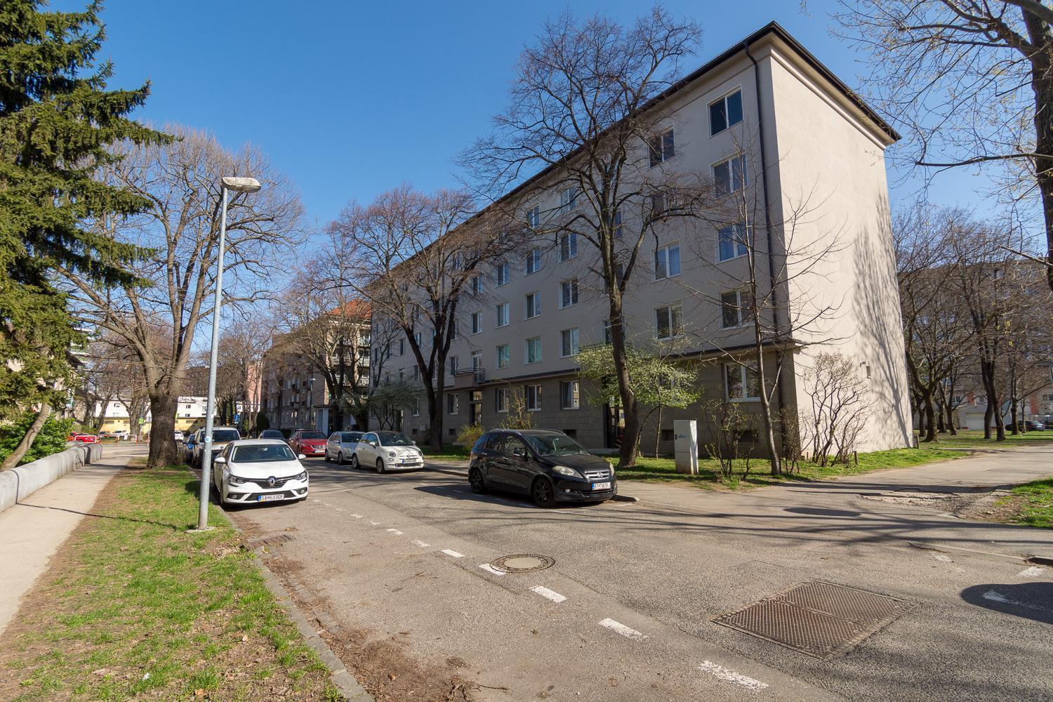 Apartment Anna Братислава Екстериор снимка